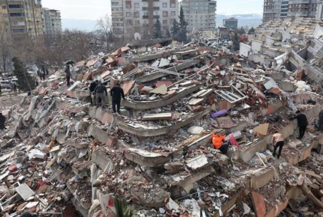 Թուրքիայում 8 մարդ ձերբակալվել է երկրաշարժի հետևանքով փլուզված շենքերում շինարարական թերությունների գործով