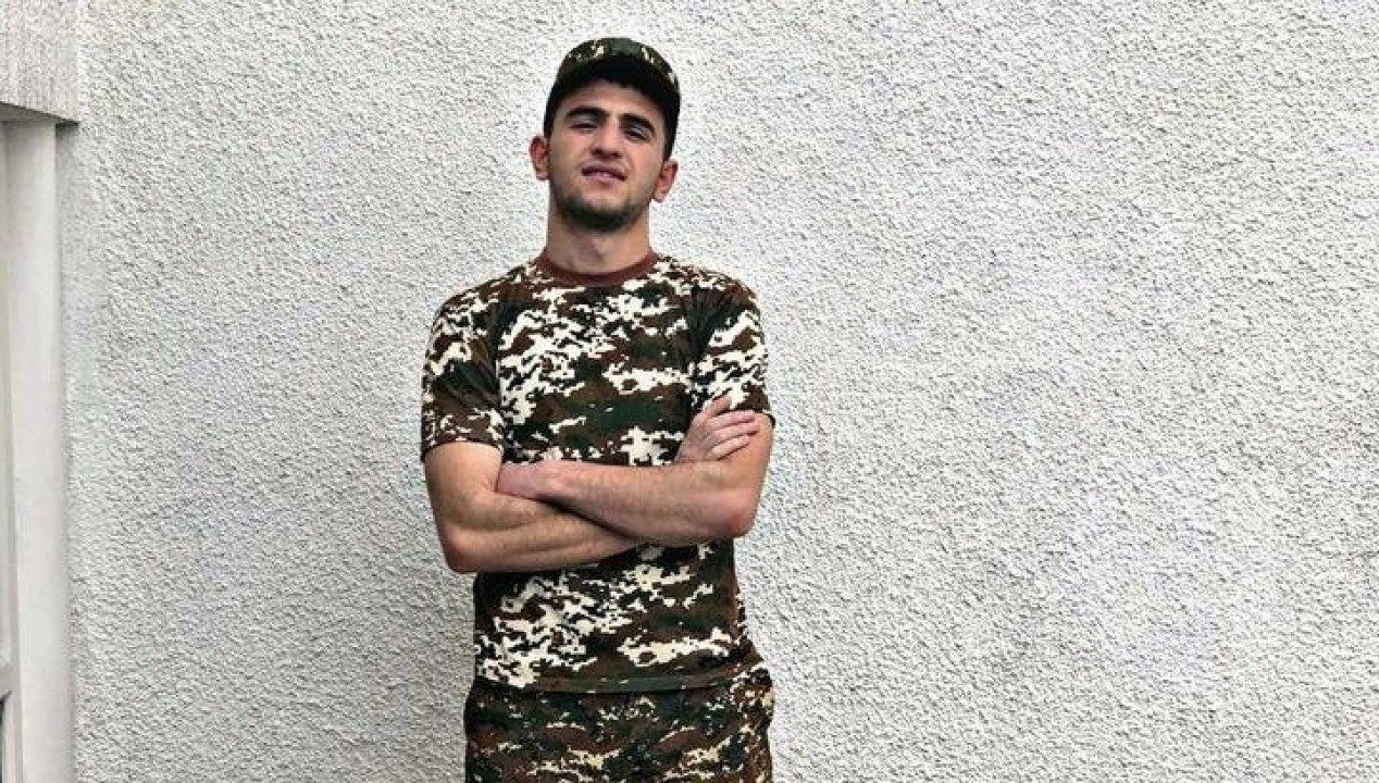 Տեղ գյուղում զոհված 23-ամյա Արթուր Սահակյանը նորավարտ սպա էր, Գյումրիից էր